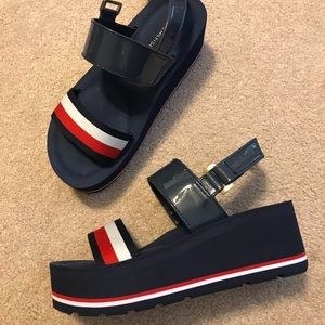 Tommy Hilfiger flatform sandal